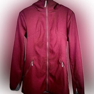 Bench Lightweight Hooded Jacket – Women’s Small (S / 6) – Dark Red Burgundy